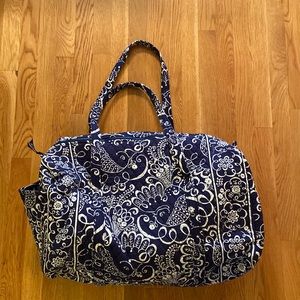 Vera Bradley overnight bag